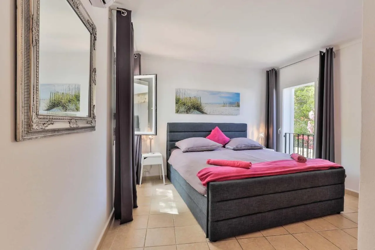 Villa Lumi-Oleanda 8 Pers Am Yachthafen Cala D' Or Cala D´Or 0*,  スペイン