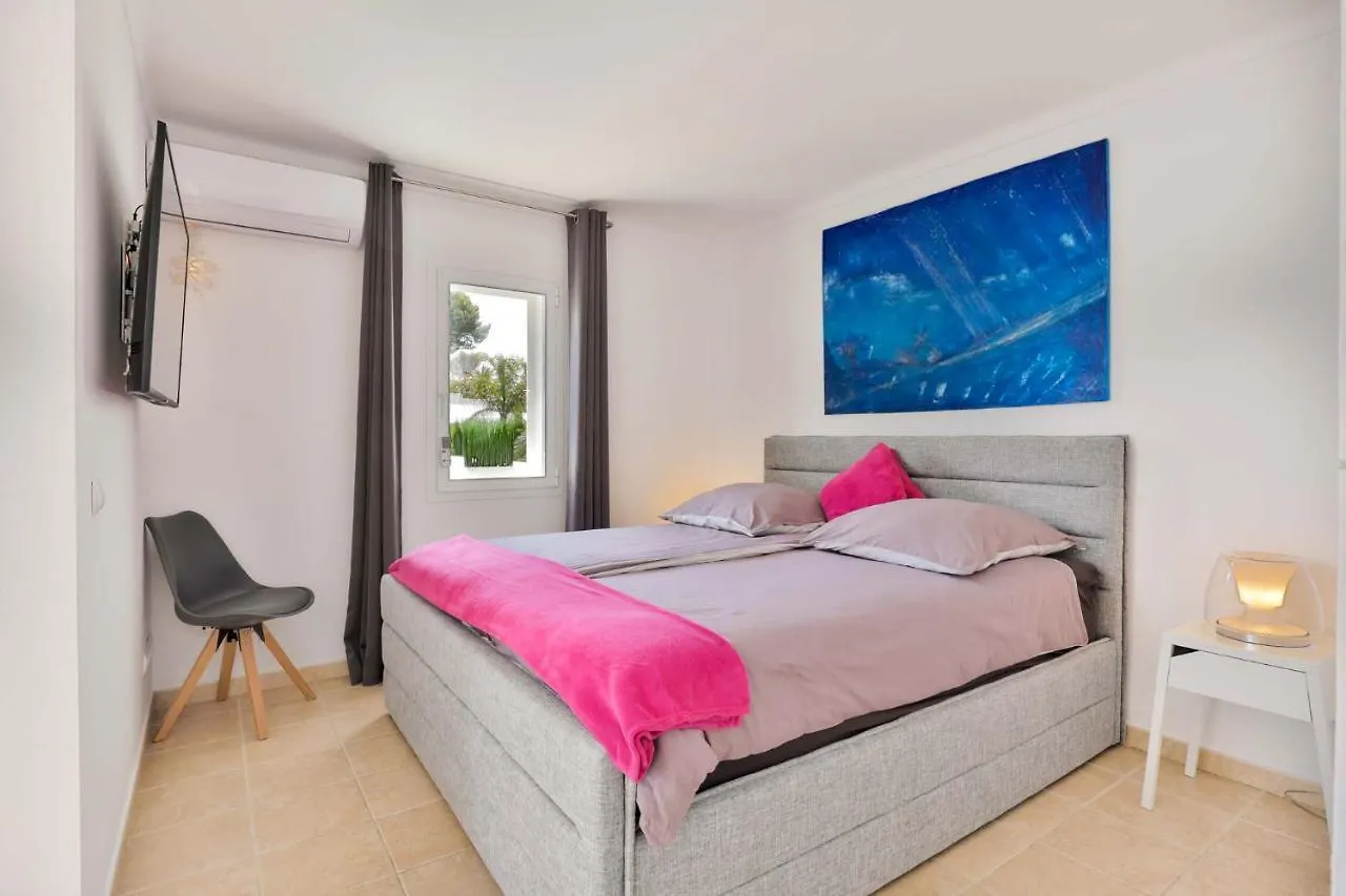 Villa Lumi-Oleanda 8 Pers Am Yachthafen Cala D' Or Cala D´Or
